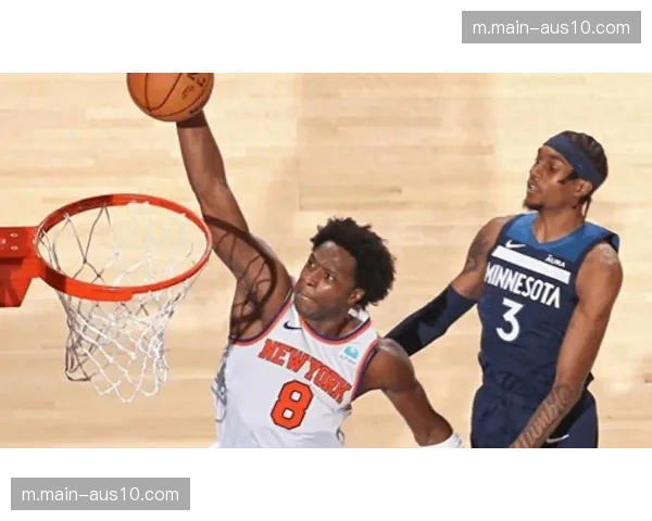 尼克斯哈特阿奴诺比侧翼价值,防守压迫但进攻端策应能力有限 尼克斯哈特阿奴诺比侧翼价值,防守压迫但进攻端策应能力有限